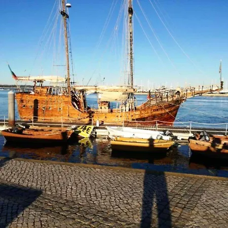 Charming In With Pool アパート ポルティマン